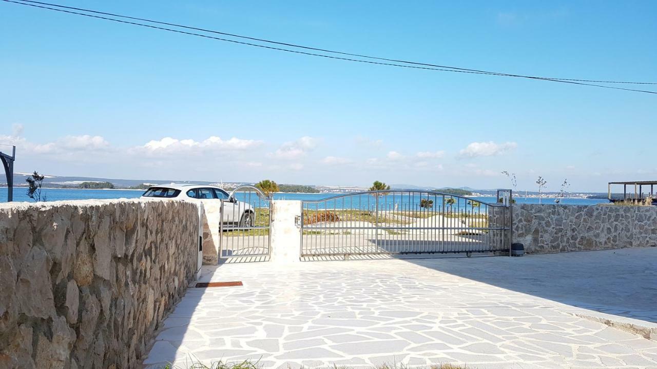 Apartment Lana Pašman Exterior foto