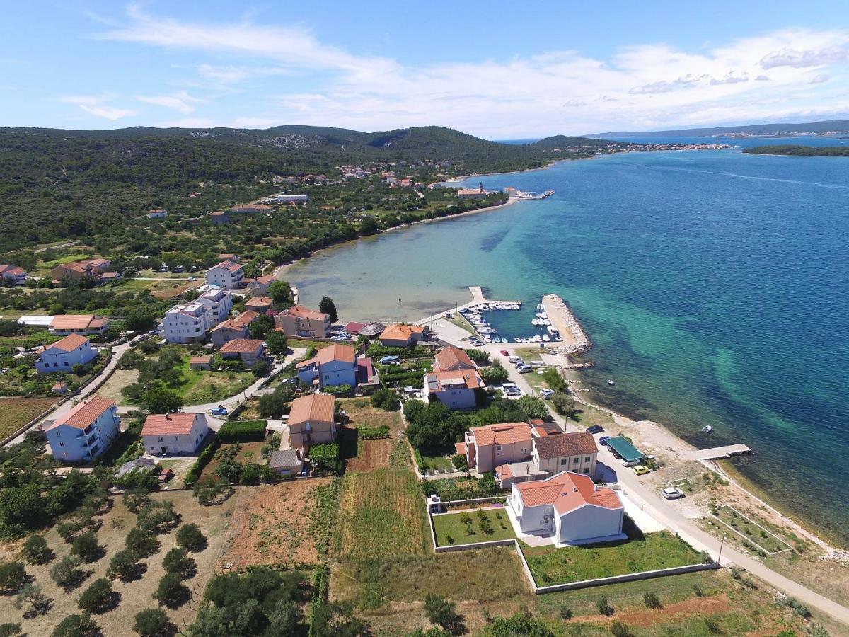 Apartment Lana Pašman Exterior foto